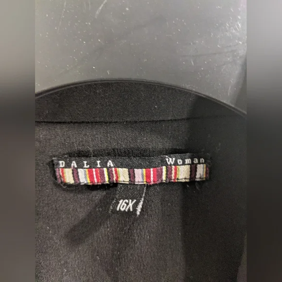 DALIA collection Plus Size Classic Black Blazer In EUC 16x - Picture 3 of 9